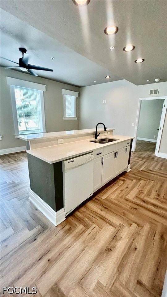 2310 1st St Apt 203 - Photo 3 of 12