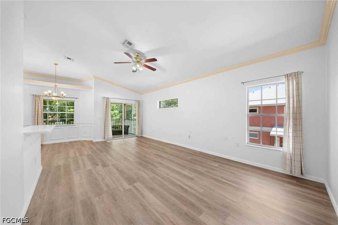 5370 Park Rd #4 - Photo 4 of 24