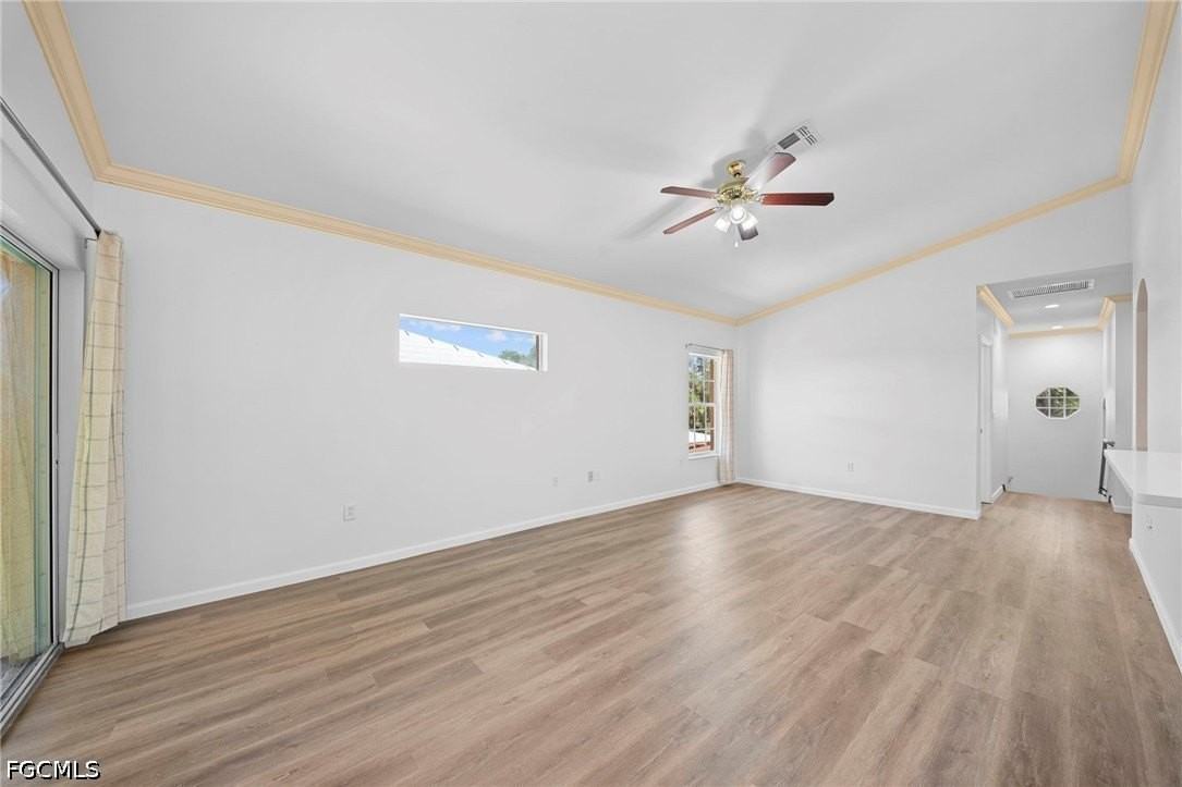 5370 Park Rd #4 - Photo 6 of 24