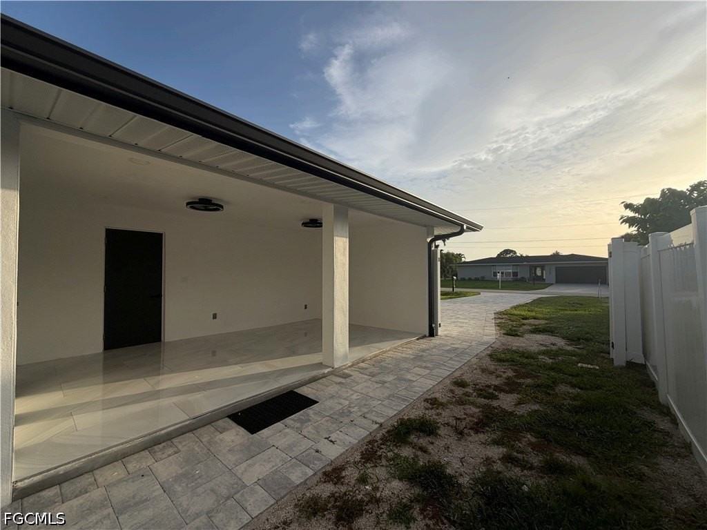 4937 Edith Esplanade - Photo 5 of 34