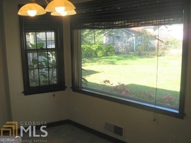 5433 Wydella Rd Sw - Photo 6 of 15