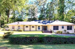 757 Old Ivy Rd Ne - Photo 1 of 1