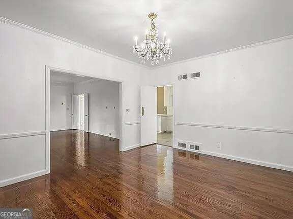 757 Old Ivy Rd Ne - Photo 5 of 10