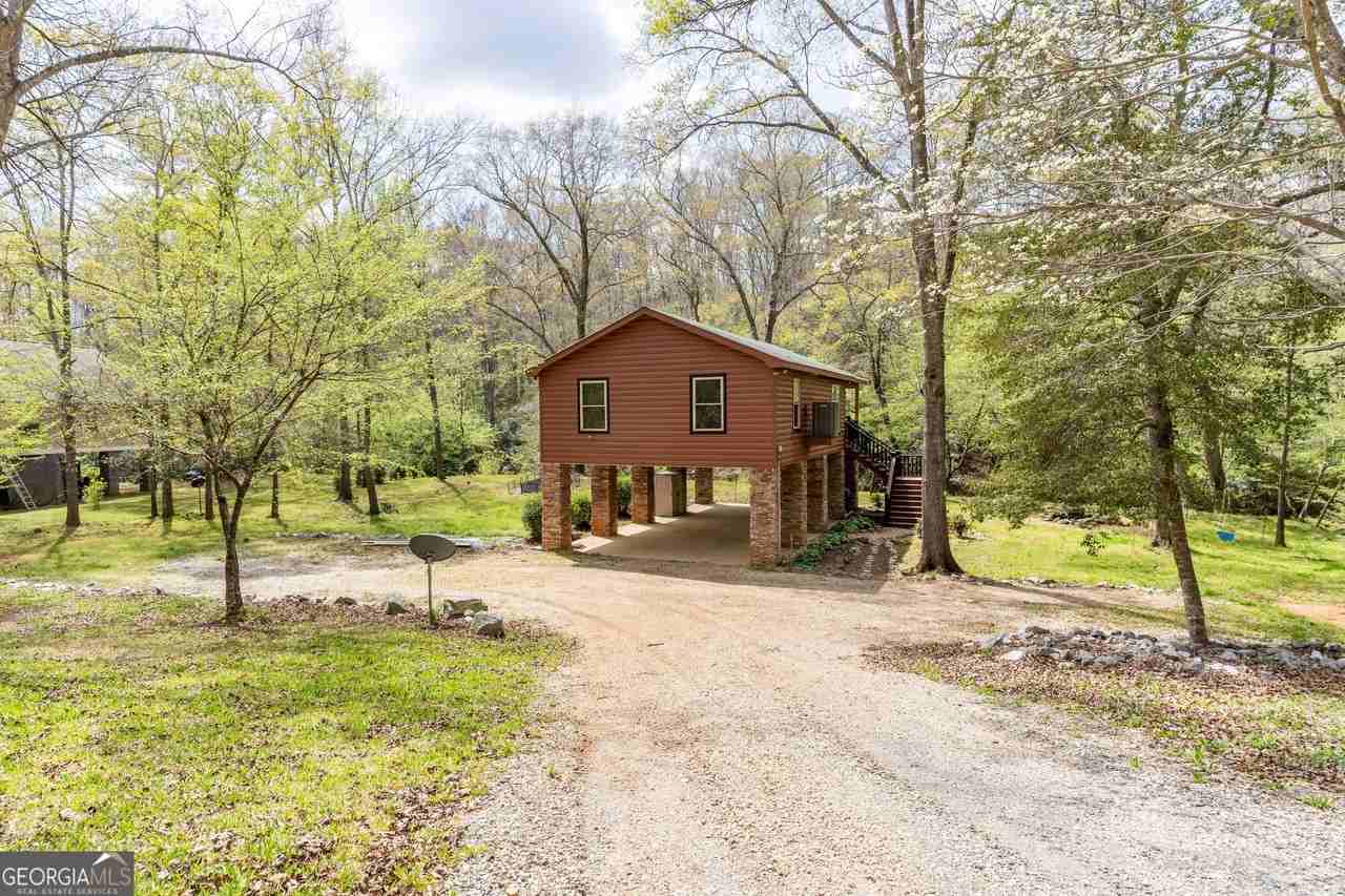 597 Meadow Brook Ln - Photo 4 of 34