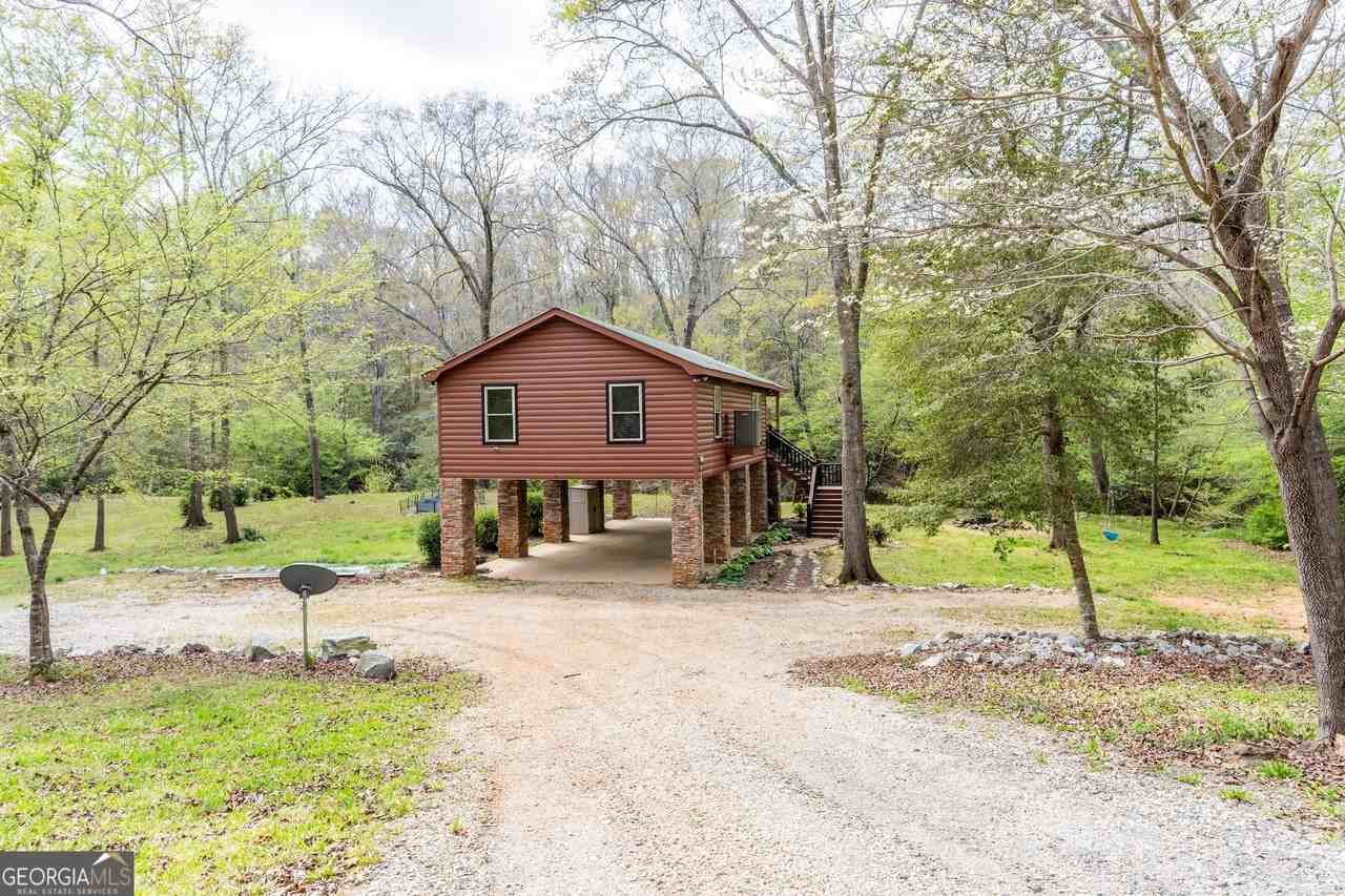 597 Meadow Brook Ln - Photo 5 of 34