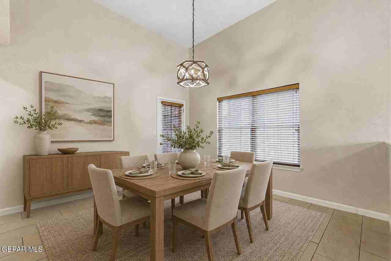 1308 Rose Bud Ln - Photo 7 of 28