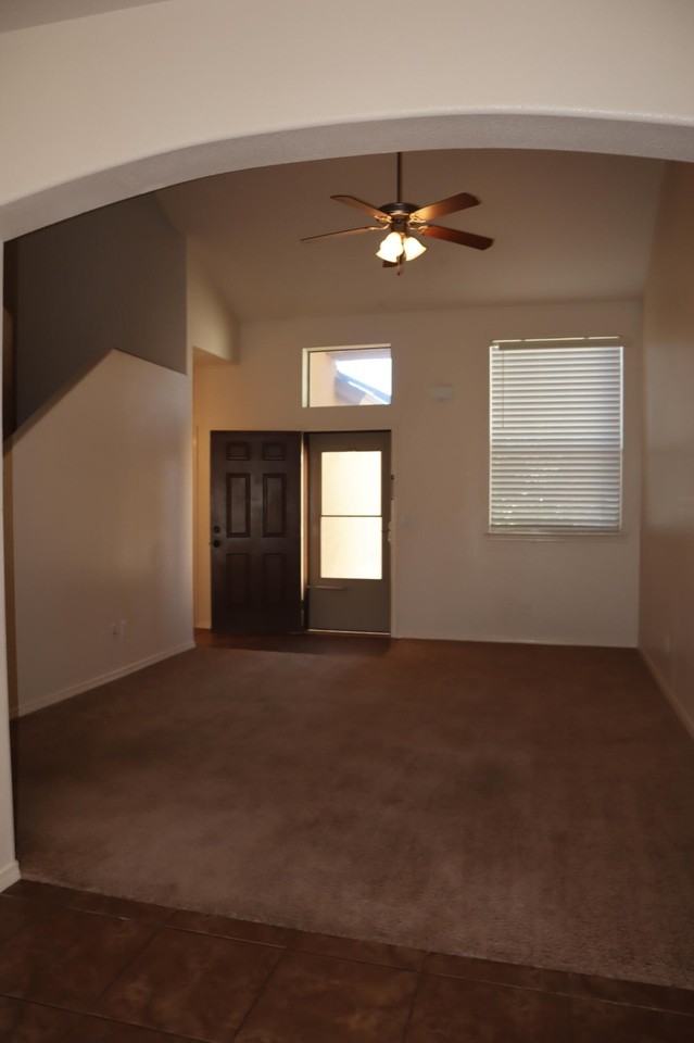 5036 Copper Ranch Ave - Photo 4 of 23