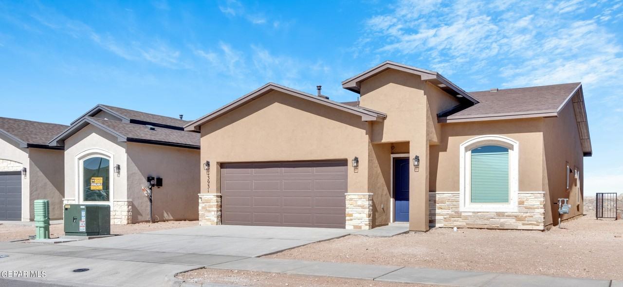 13931 Sky Harbor Ave - Photo 2 of 40