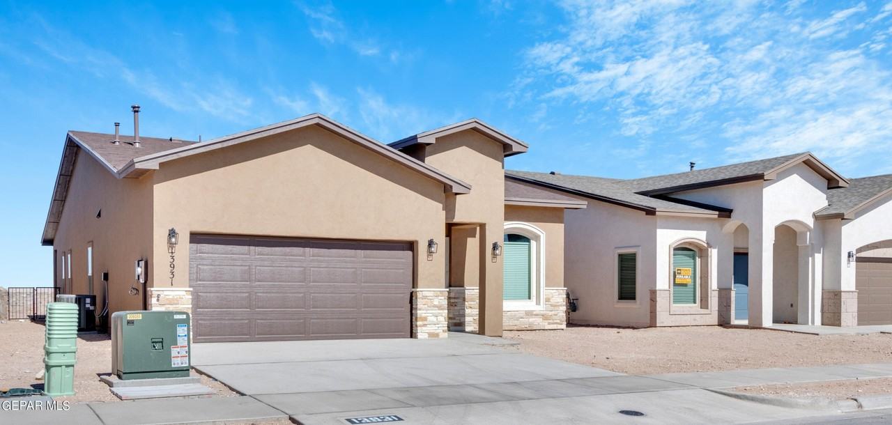 13931 Sky Harbor Ave - Photo 3 of 40
