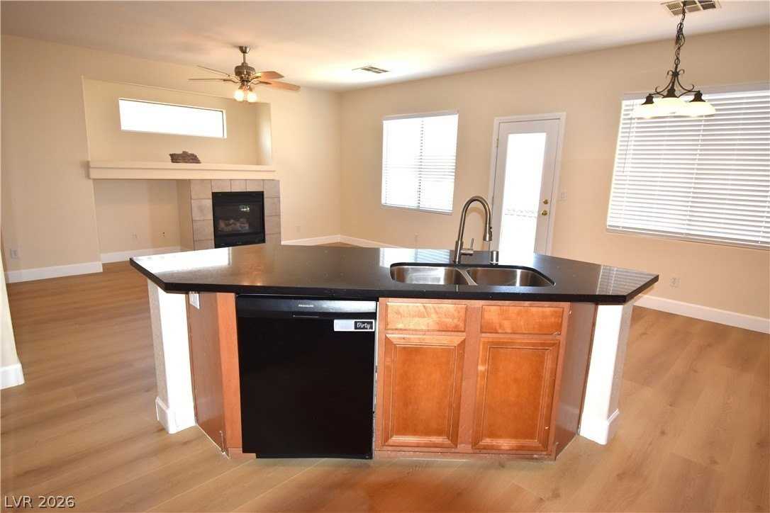 6350 Barrington Bridge Ave - Photo 5 of 21