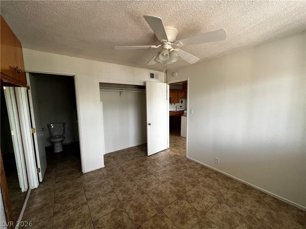 3720 Royal Crest St #14 - Photo 6 of 11