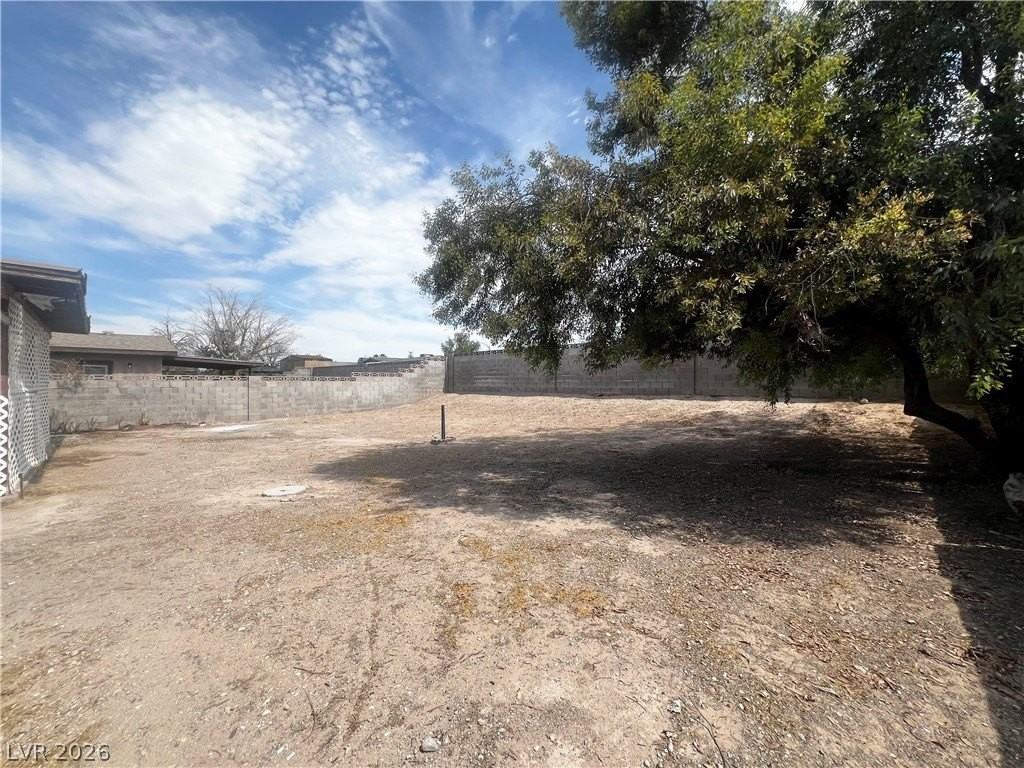 6311 Newville Ave - Photo 3 of 24