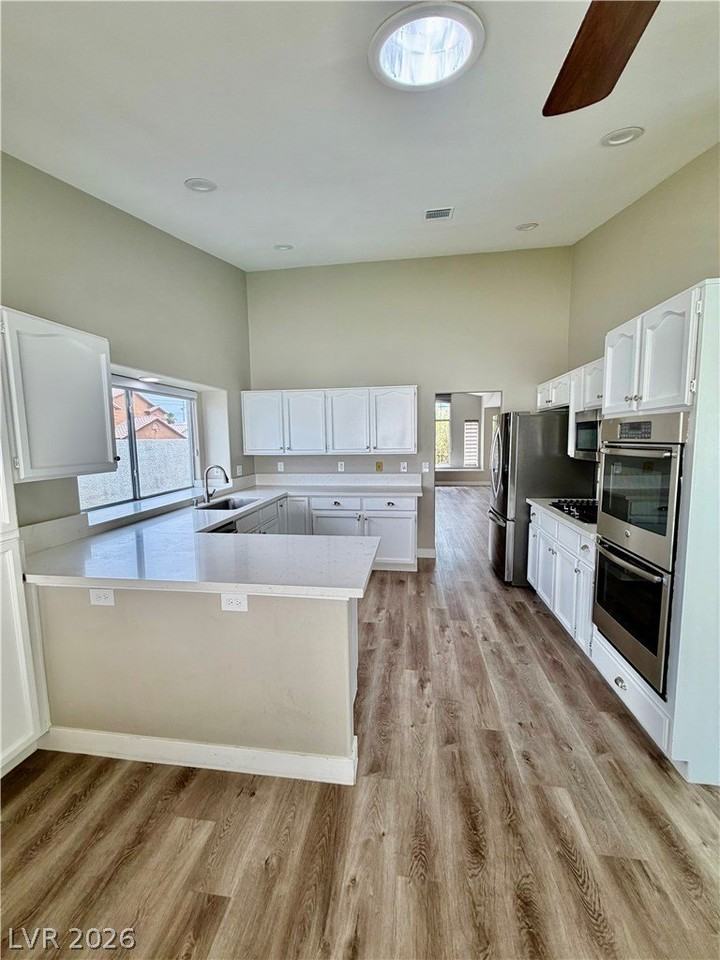 3121 Siena Cir - Photo 6 of 32
