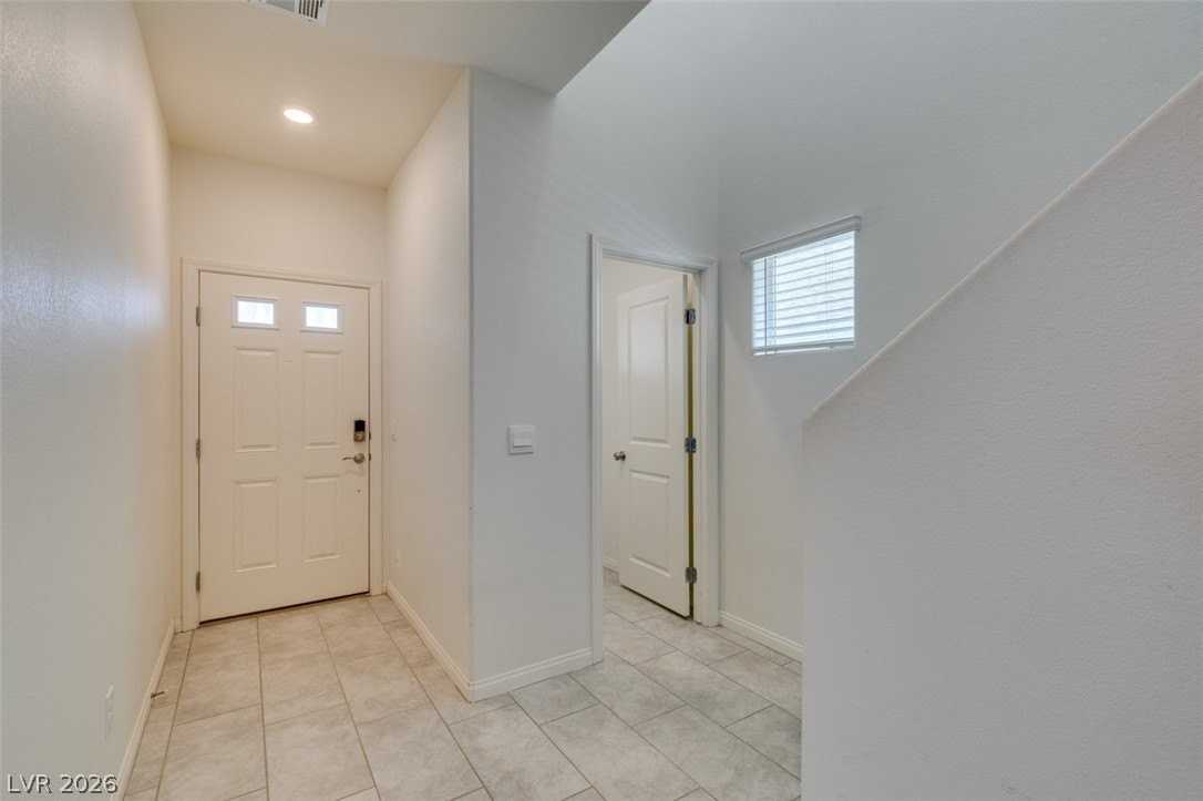 7544 Bronson Bay Ln - Photo 3 of 31