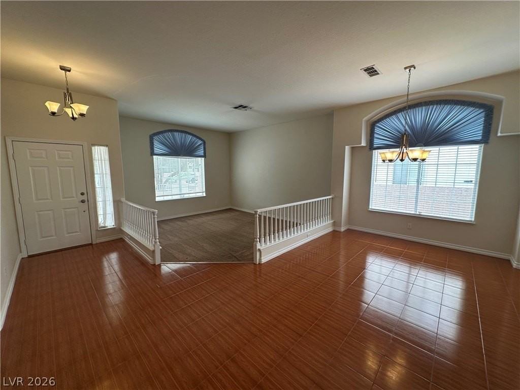 2109 Cedar Hills St - Photo 3 of 27