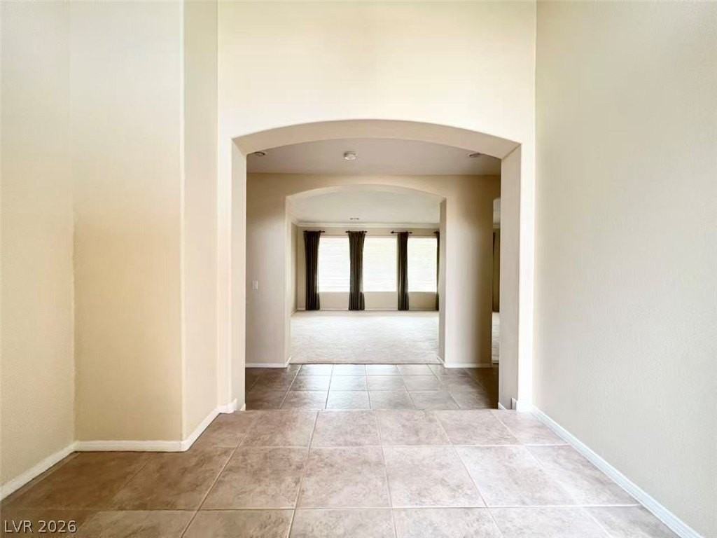 240 Whitly Bay Ave - Photo 3 of 21
