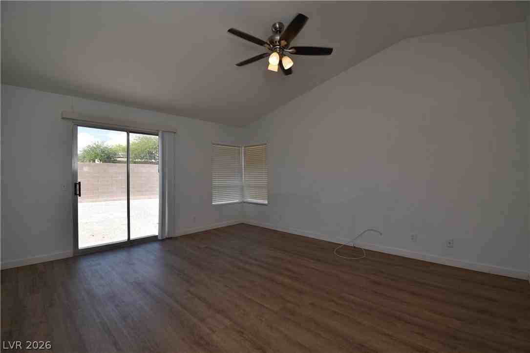 4706 Checker Way - Photo 3 of 21