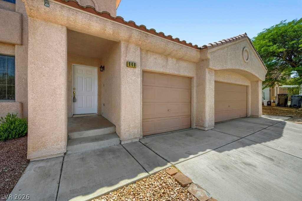 946 Saddle Horn Dr - Photo 3 of 31