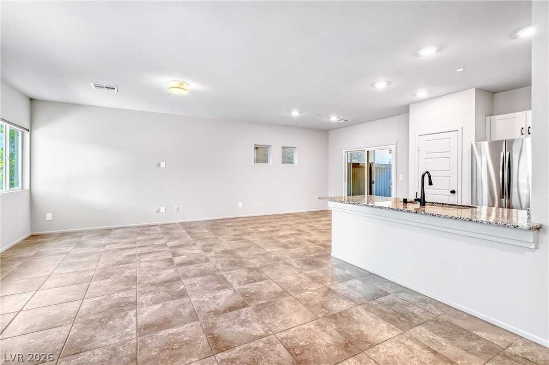 7476 Onyx Star St - Photo 5 of 50