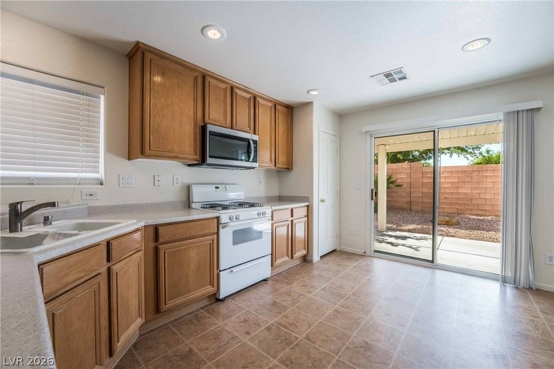11683 Vacanze Ct - Photo 6 of 23