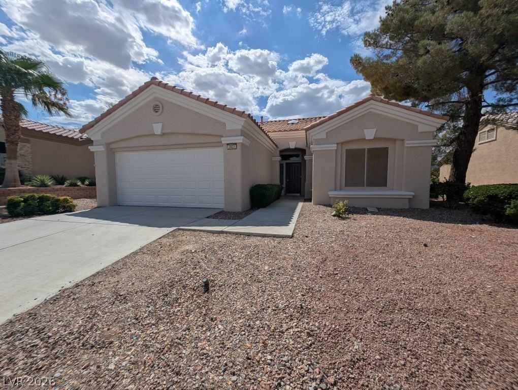2829 Vista Butte Dr - Photo 2 of 23