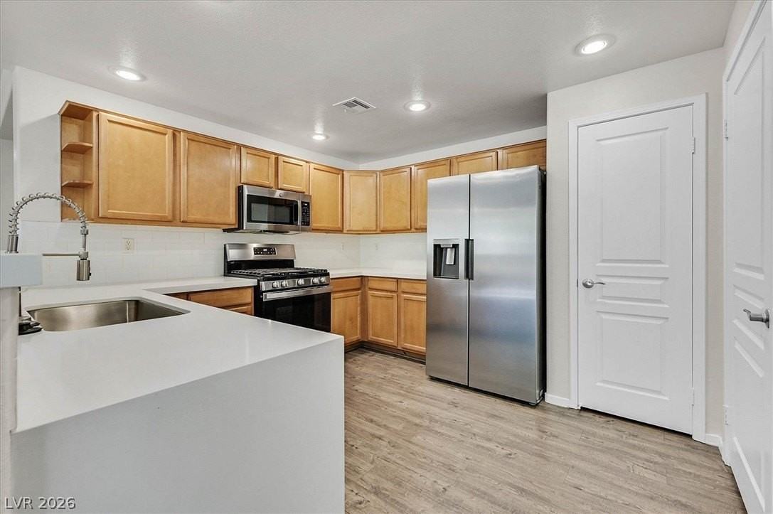 908 Domnus Ln #105 - Photo 6 of 32