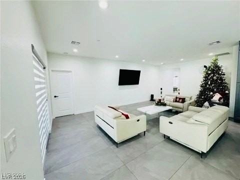 1417 Winwood St - Photo 4 of 14