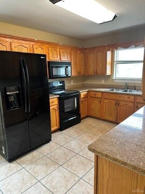 1206 Mulberry Dr - Photo 2 of 5