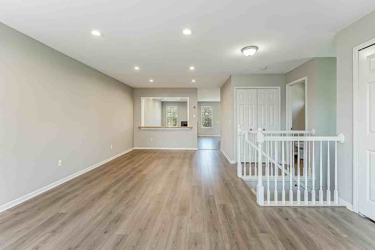 2865 Barclay Way - Photo 6 of 48