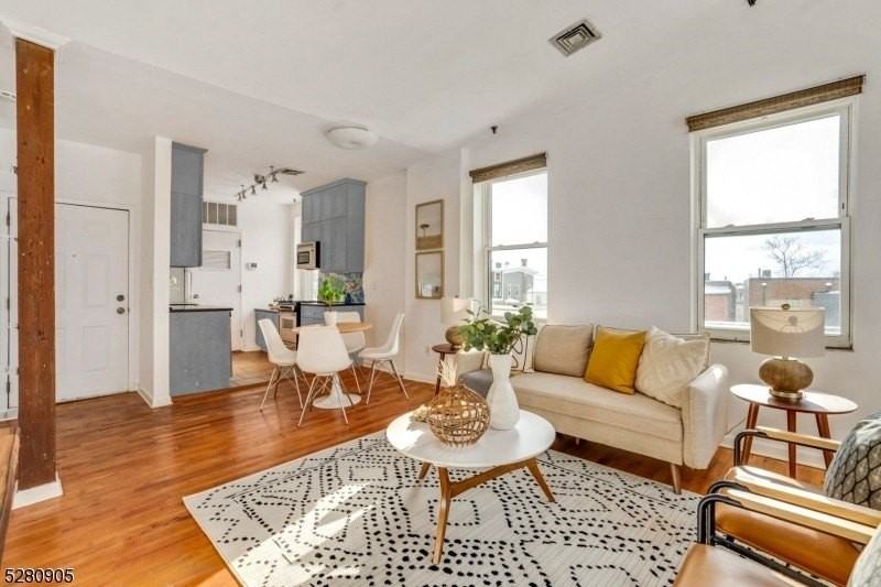 54 Mcwhorter St #307 - Photo 4 of 17