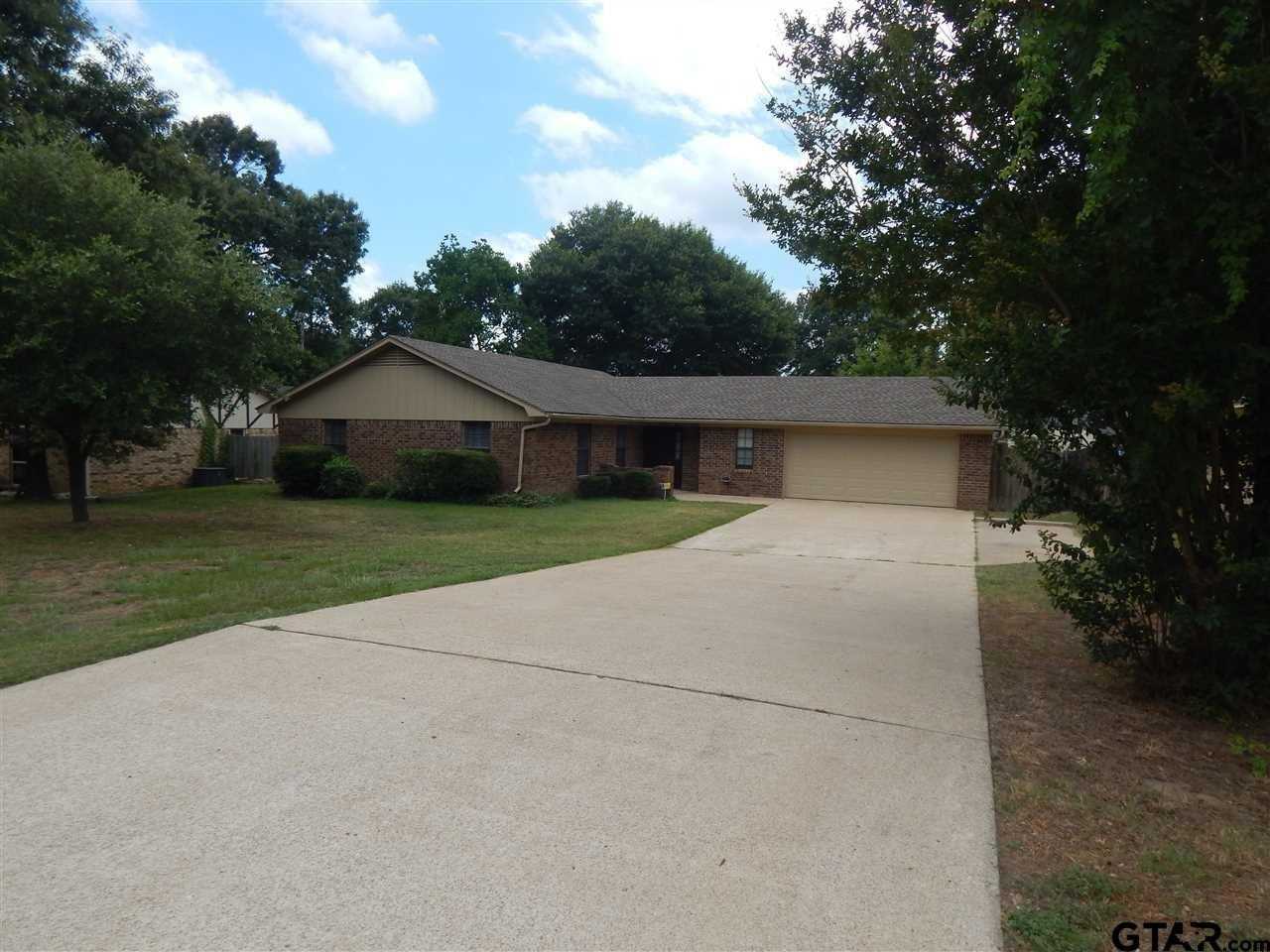 808 Corey Dr - Photo 3 of 30
