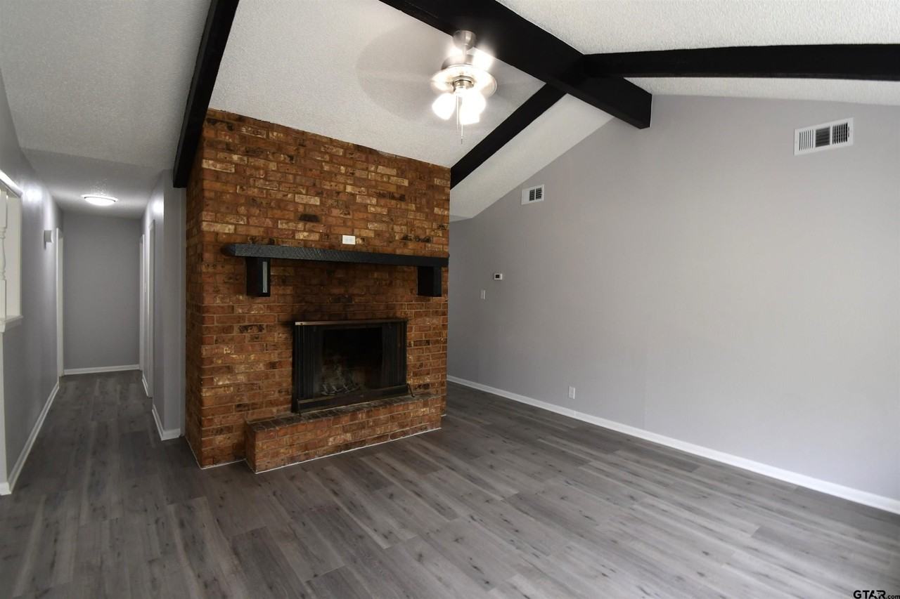 11776 S Hillcreek Rd - Photo 5 of 23