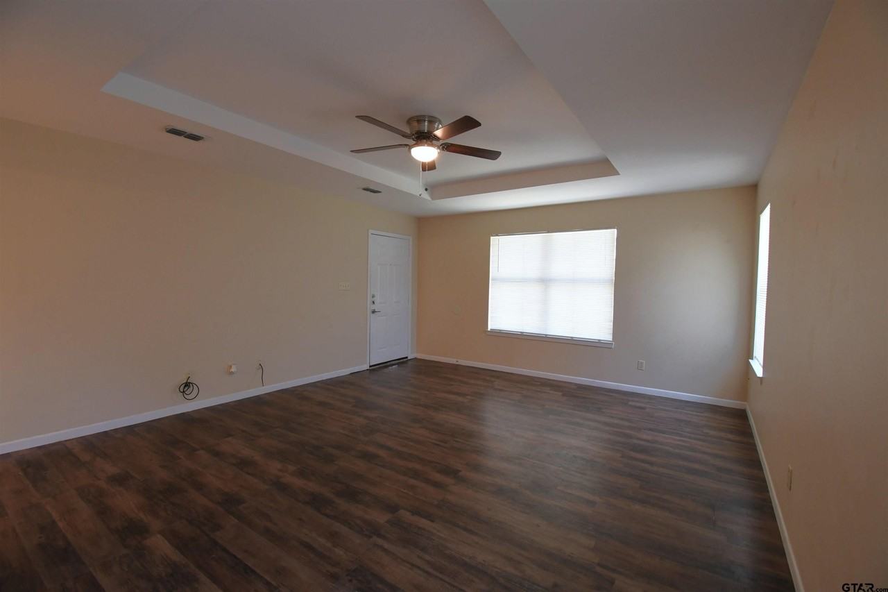 2529 Westminster Dr - Photo 5 of 24