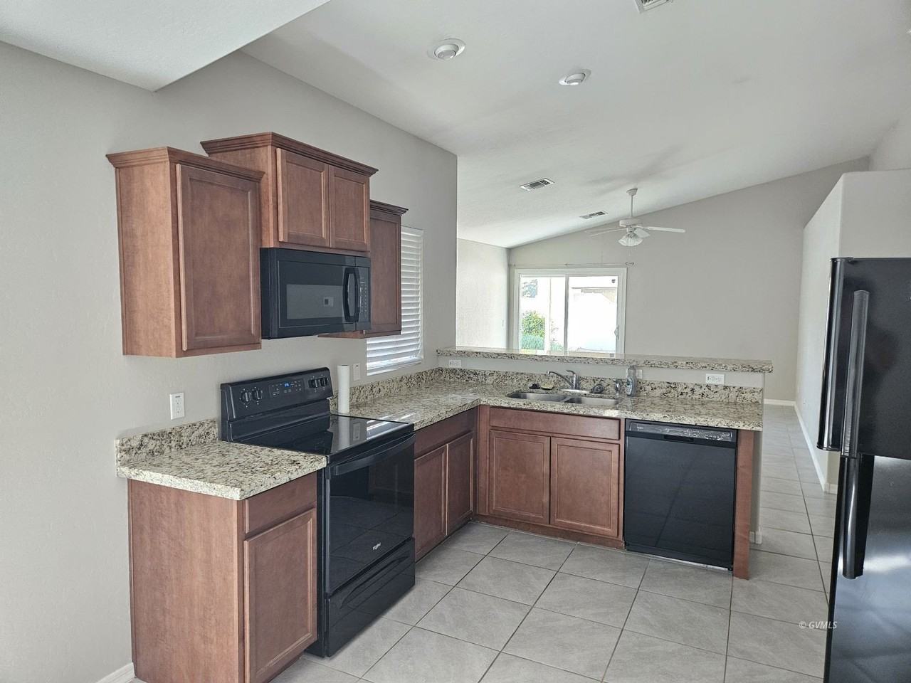 1560 E Whirlwind Way - Photo 2 of 5