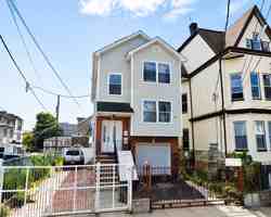 featured image of 408 Ellison St #2