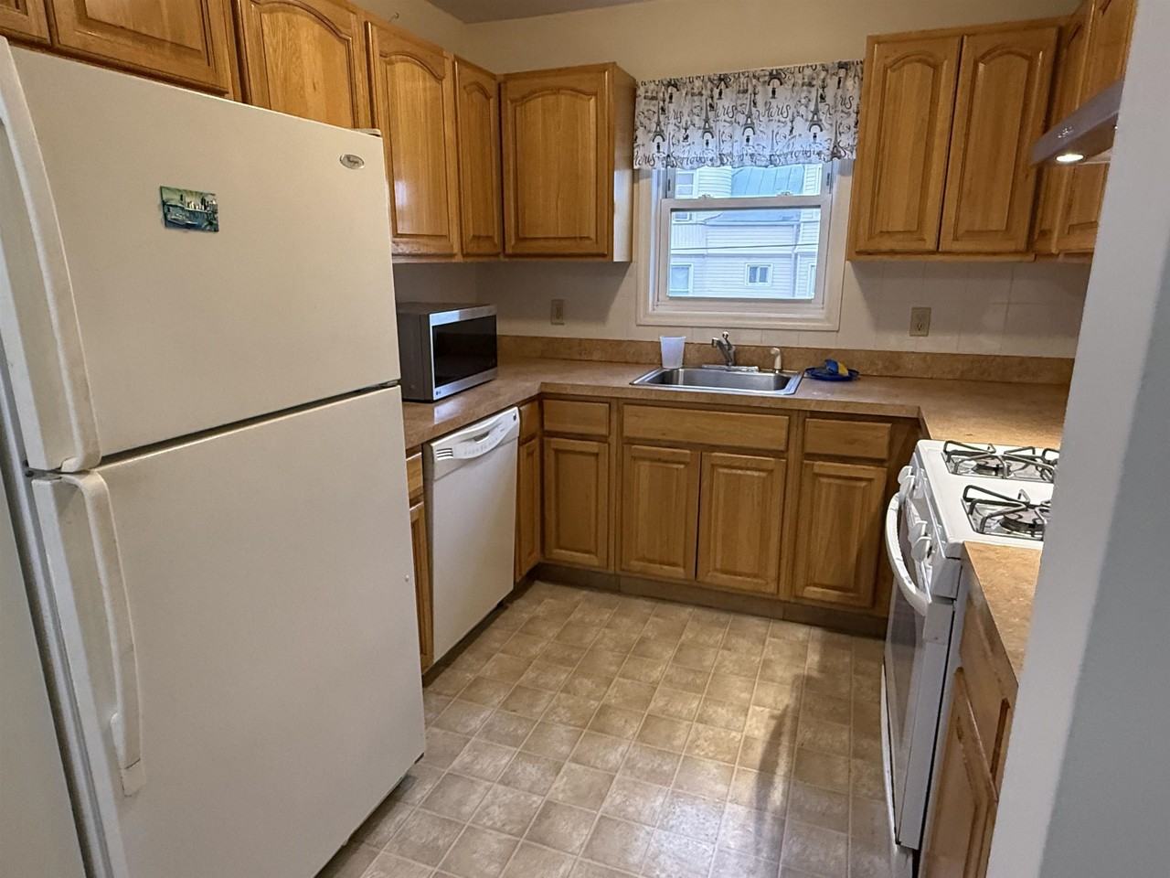 408 Ellison St #2 - Photo 2 of 11