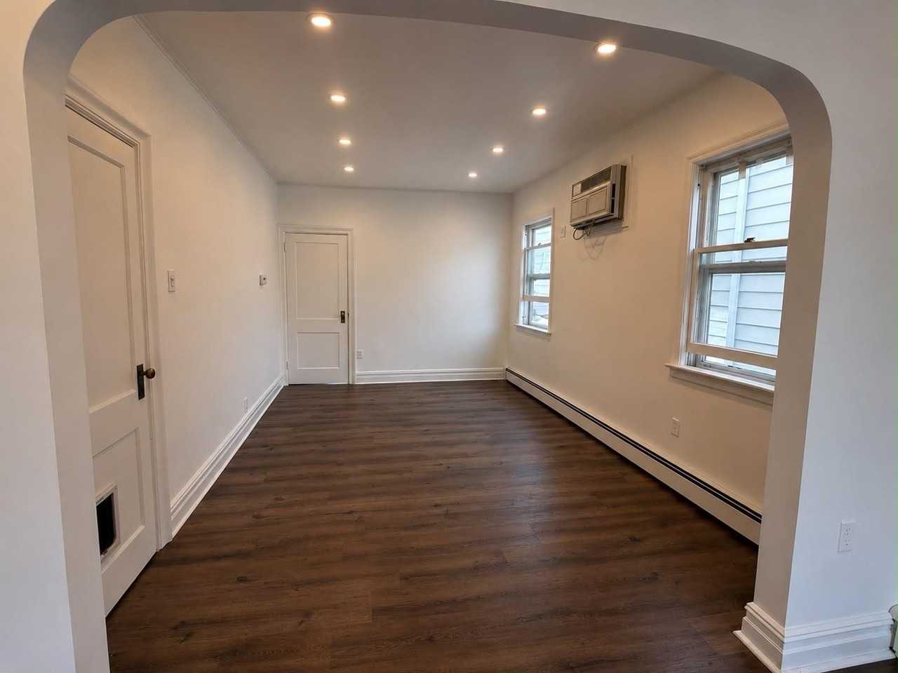 162 W 9th St - Photo 6 of 16