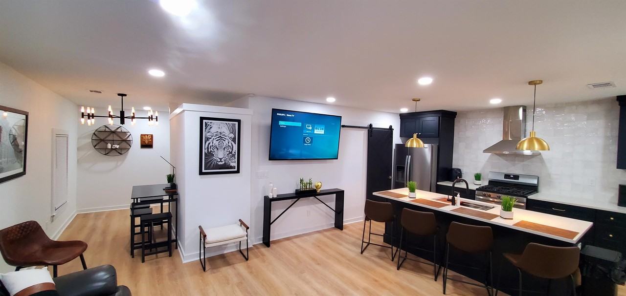 1081 Fair St Sw #1 - Photo 3 of 11
