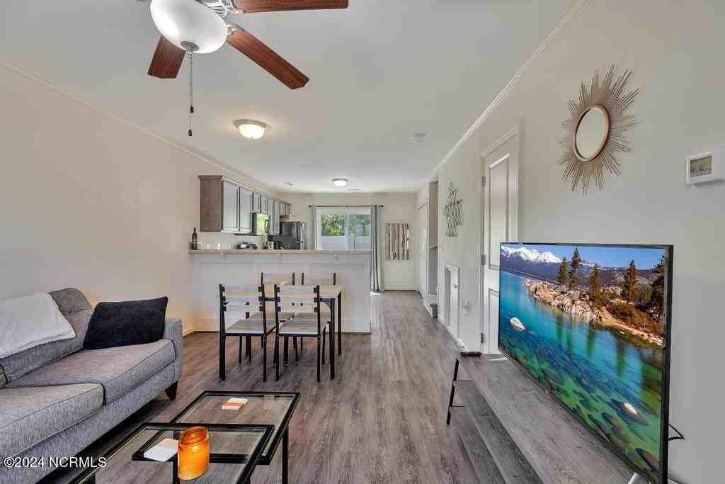 445 Sullivan Loop Rd - Photo 3 of 22