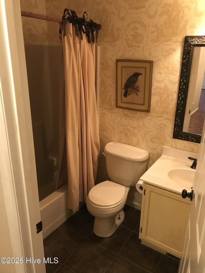 1 Cameron Ln - Photo 3 of 7