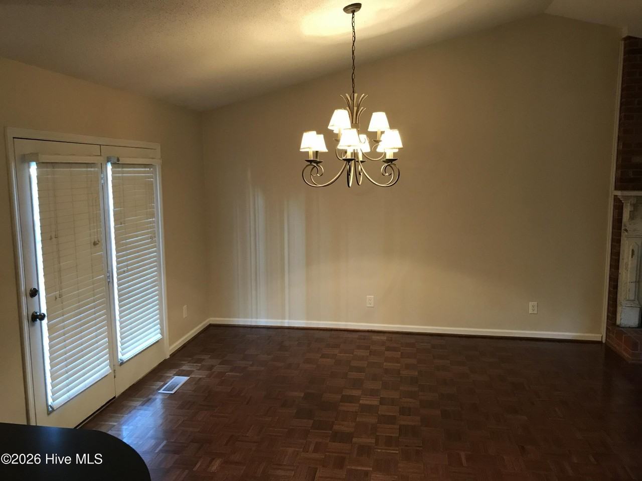 1 Cameron Ln - Photo 5 of 7