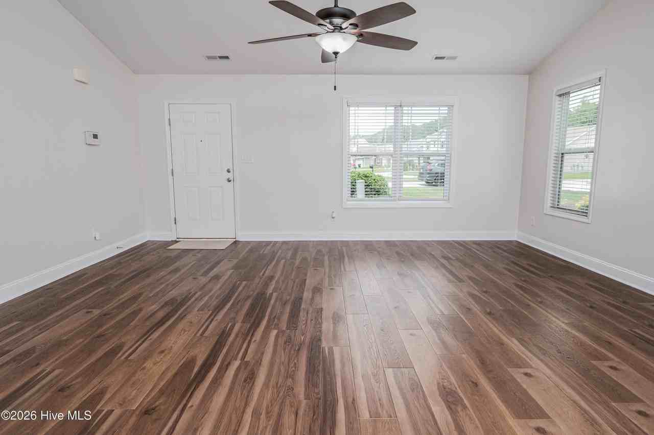 312 Hawks Bluff Dr - Photo 7 of 20