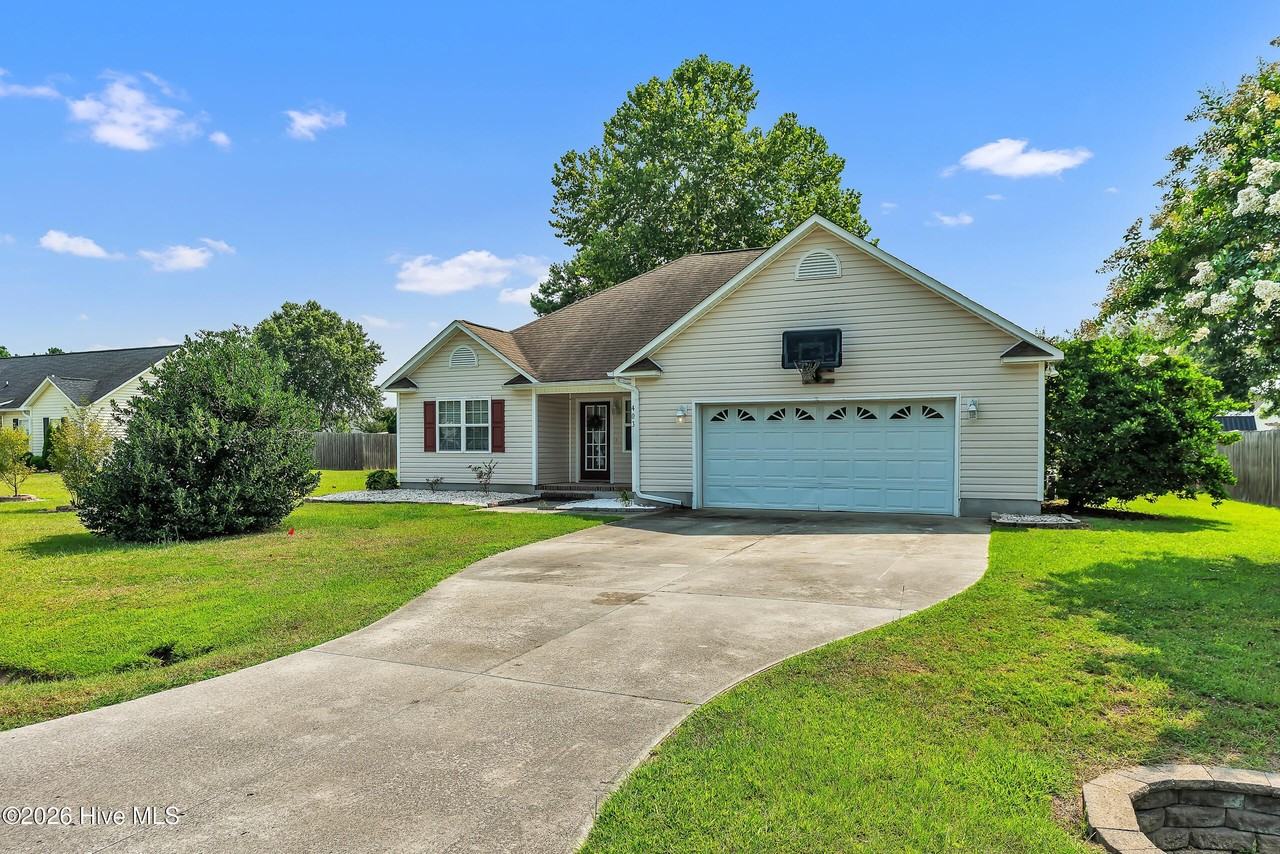 403 Arabian Ln - Photo 2 of 47