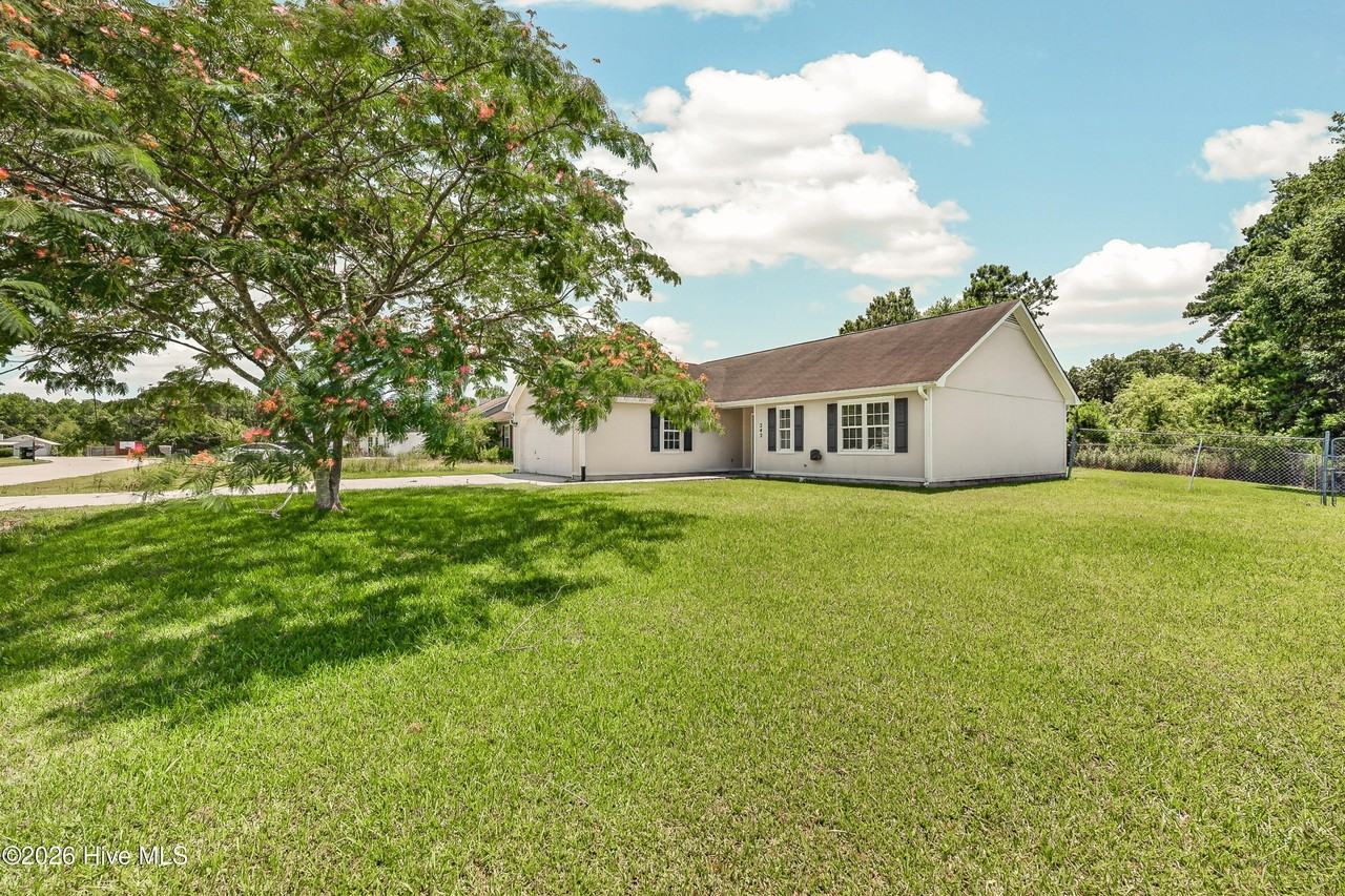 242 Zachary Ln - Photo 2 of 25