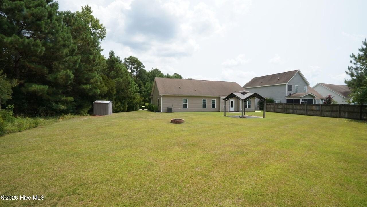 147 Moonstone Ct - Photo 2 of 29