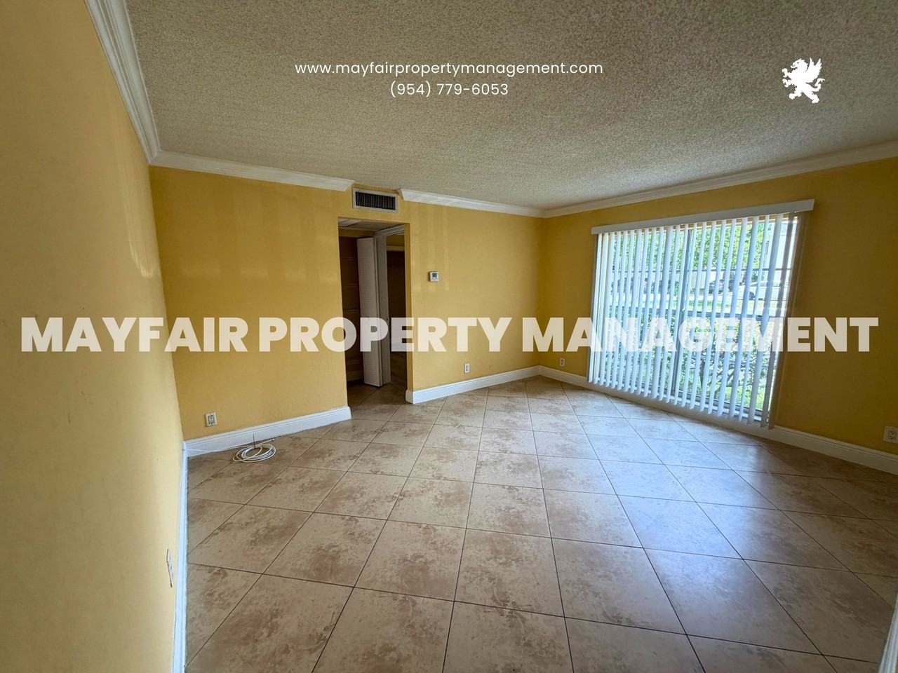 4507 Treehouse Ln Apt 10c #10C - Photo 4 of 12