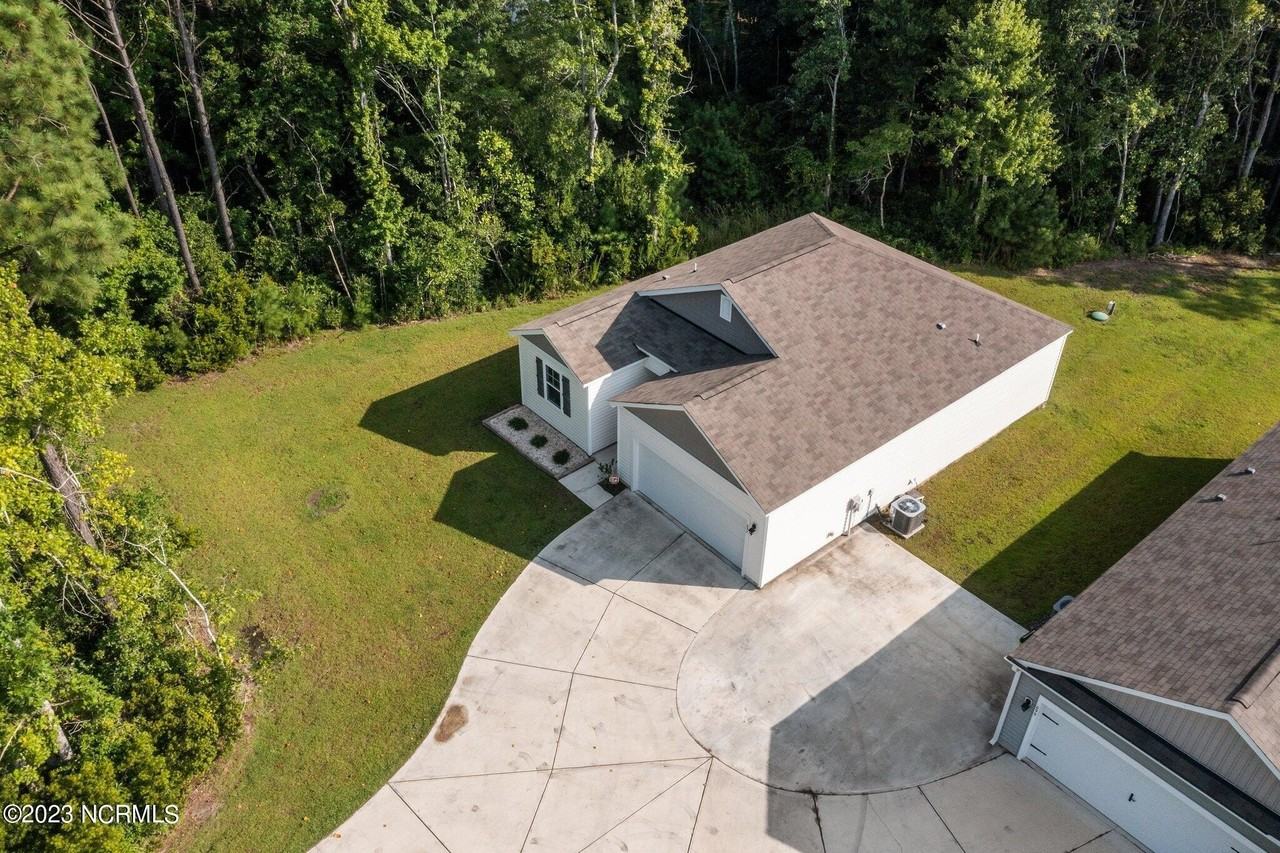 697 Morris Landing Rd - Photo 3 of 47