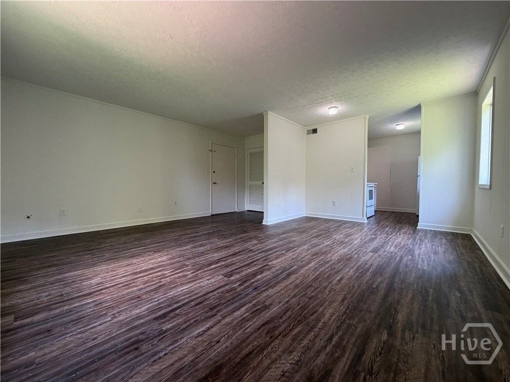 2835 Cherokee Rd - Photo 7 of 31