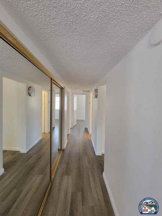 987 J St - Photo 5 of 13