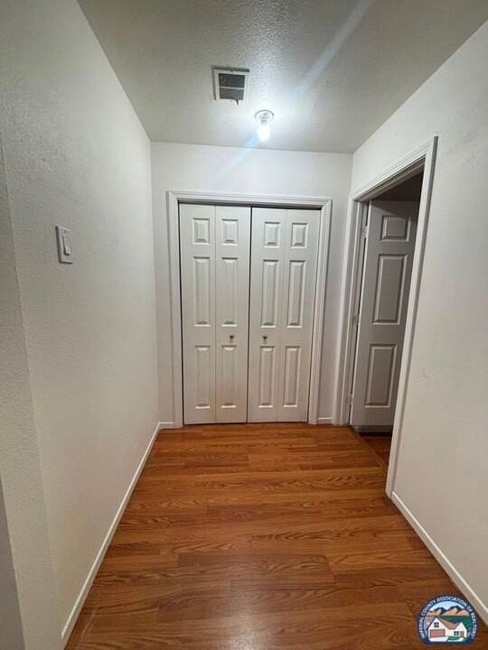 572 Lenrey Ave - Photo 6 of 11